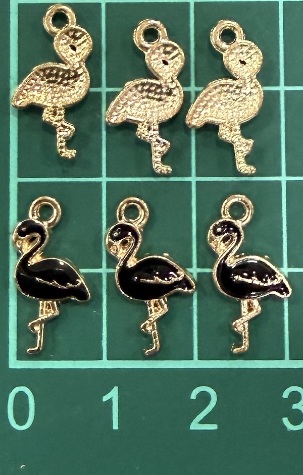 Charm Flamingo Black
